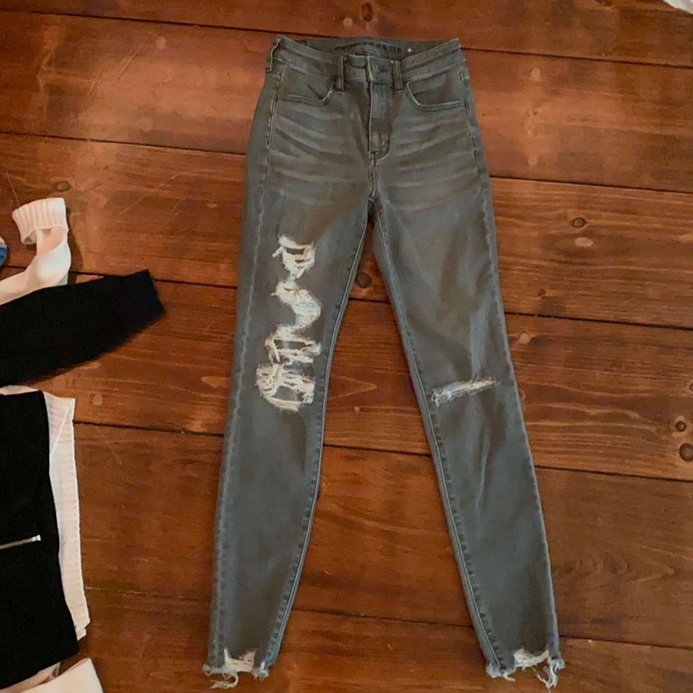 American eagle ripped jeans